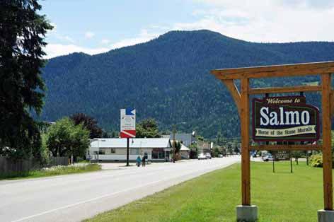 Reno Motel Salmo Ngoại thất bức ảnh